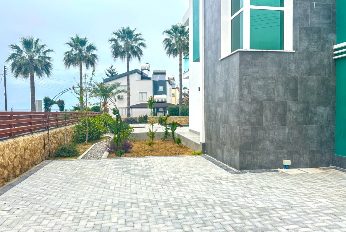 4-Schlafzimmer-Luxusvilla am Strand in Kyrenia