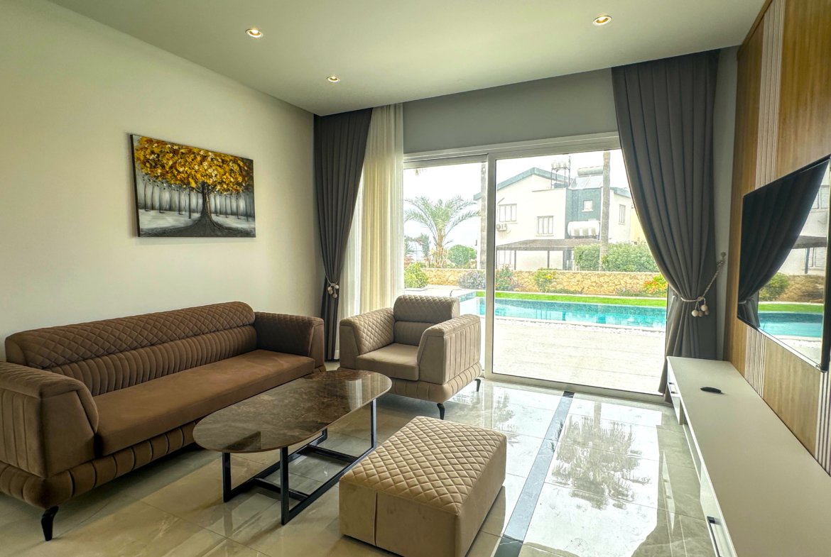 4-Schlafzimmer-Luxusvilla am Strand in Kyrenia