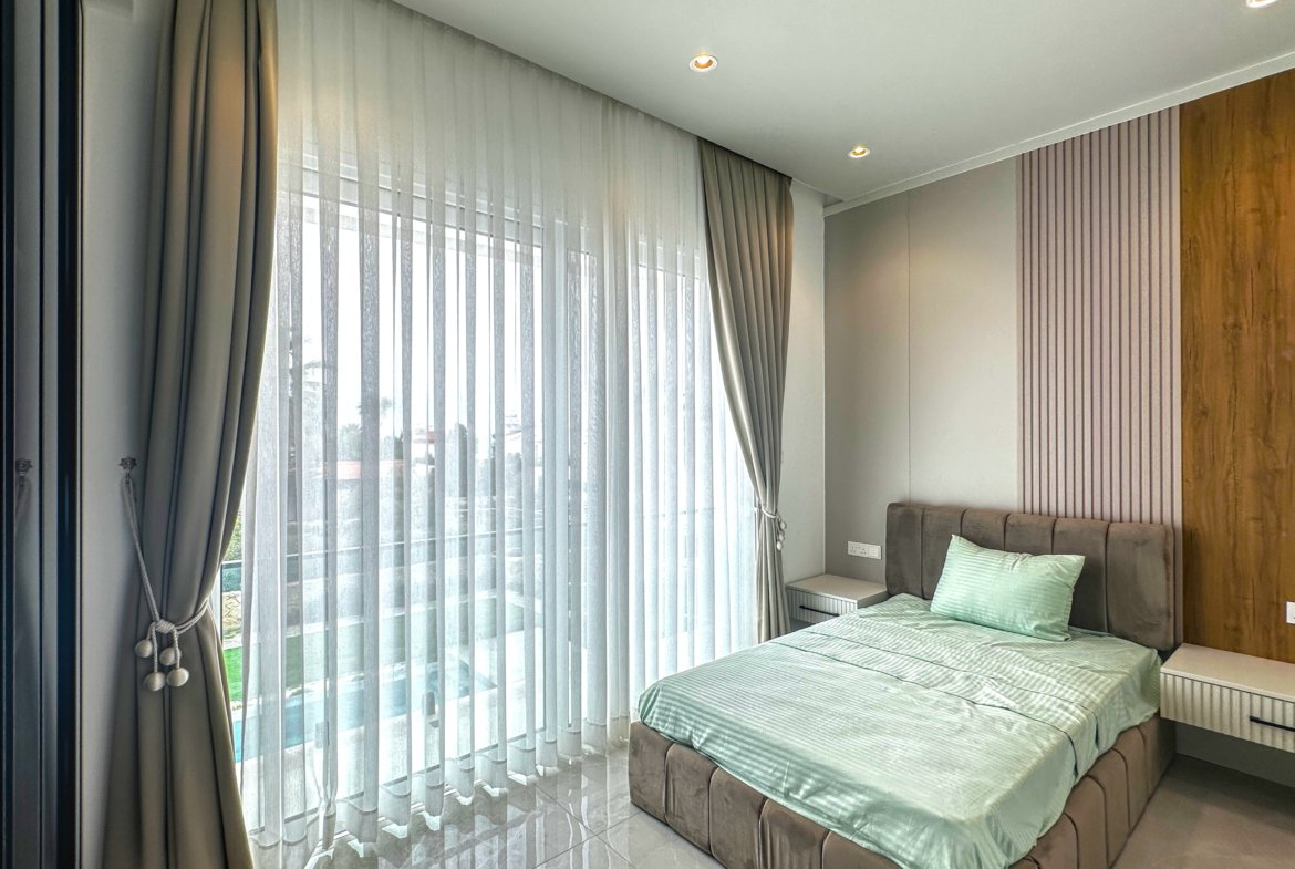4-Schlafzimmer-Luxusvilla am Strand in Kyrenia