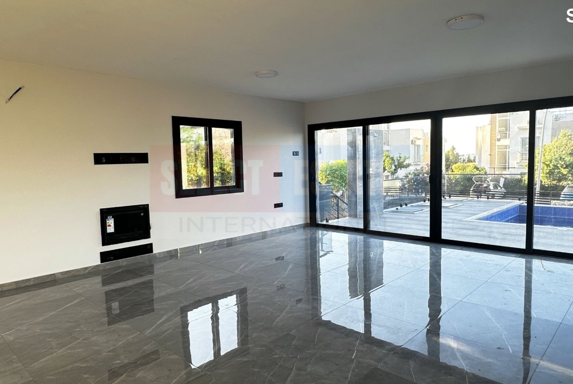 HAVUZ VE BODRUM KATLI LÜKS VILLA