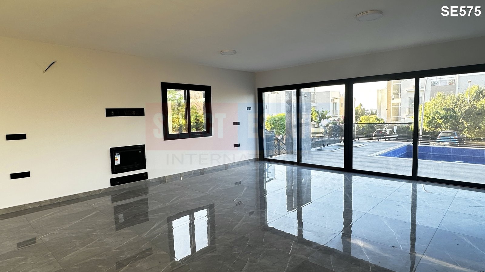 HAVUZ VE BODRUM KATLI LÜKS VILLA
