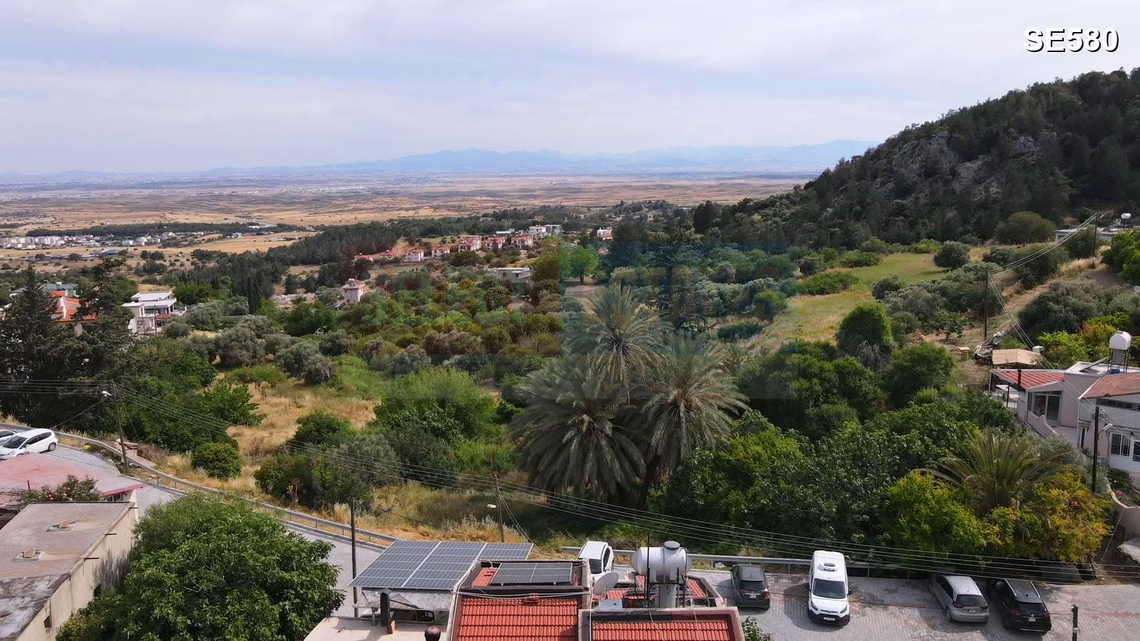 SE580_016 DAĞ MANZARALI VILLA