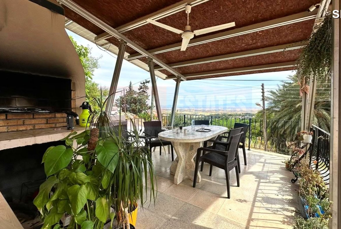 DAĞ MANZARALI VILLA