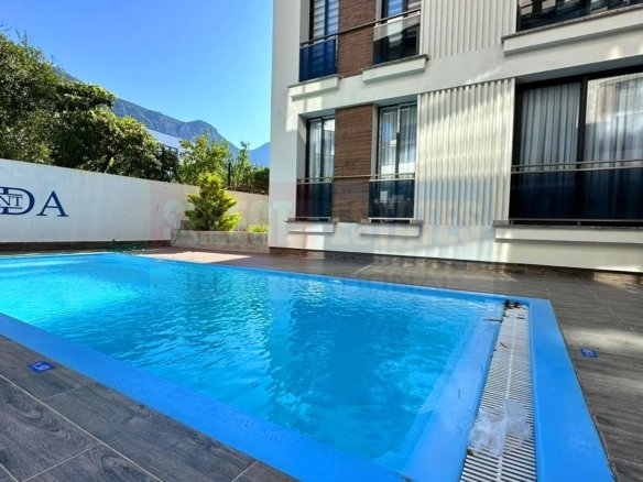 GARDEN APARTMENT WITH POOL