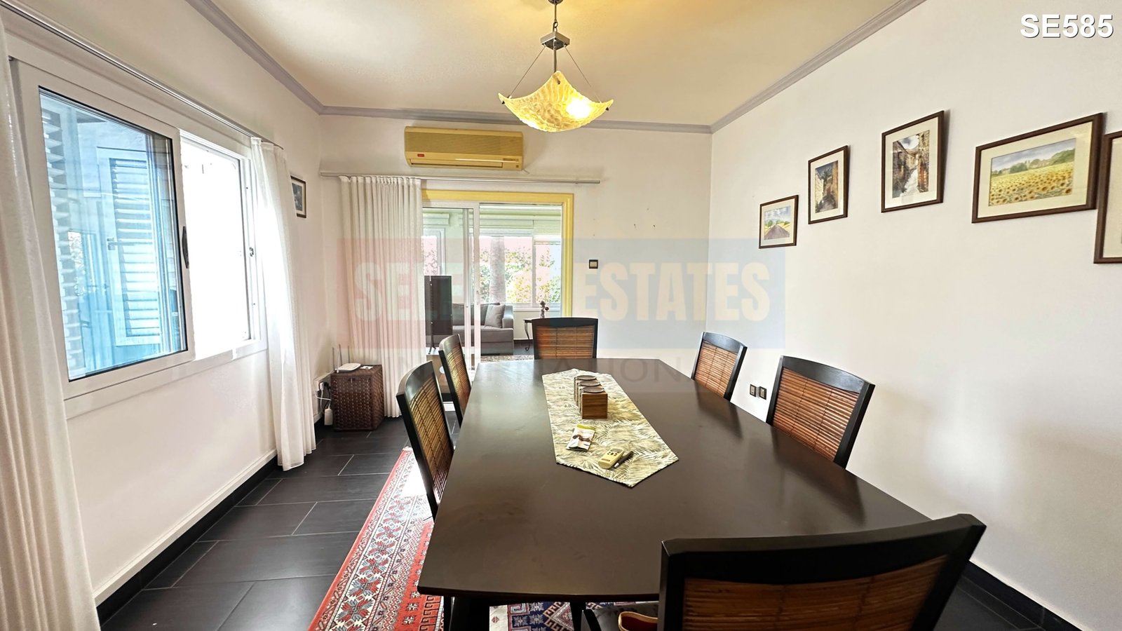 DETACHED BUNGALOW + INDEPENDENT GUEST HOUSE