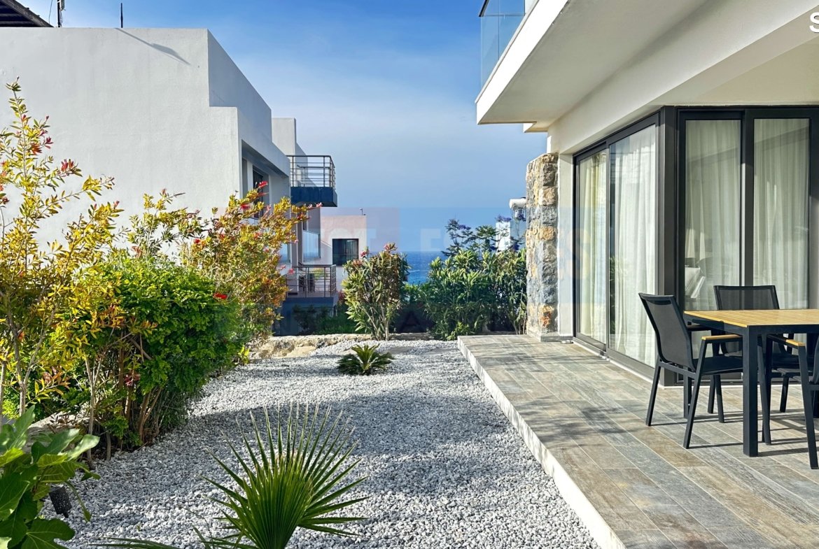 MODERN 2+1 APARTMENT JUST 300M FROM THE SEA