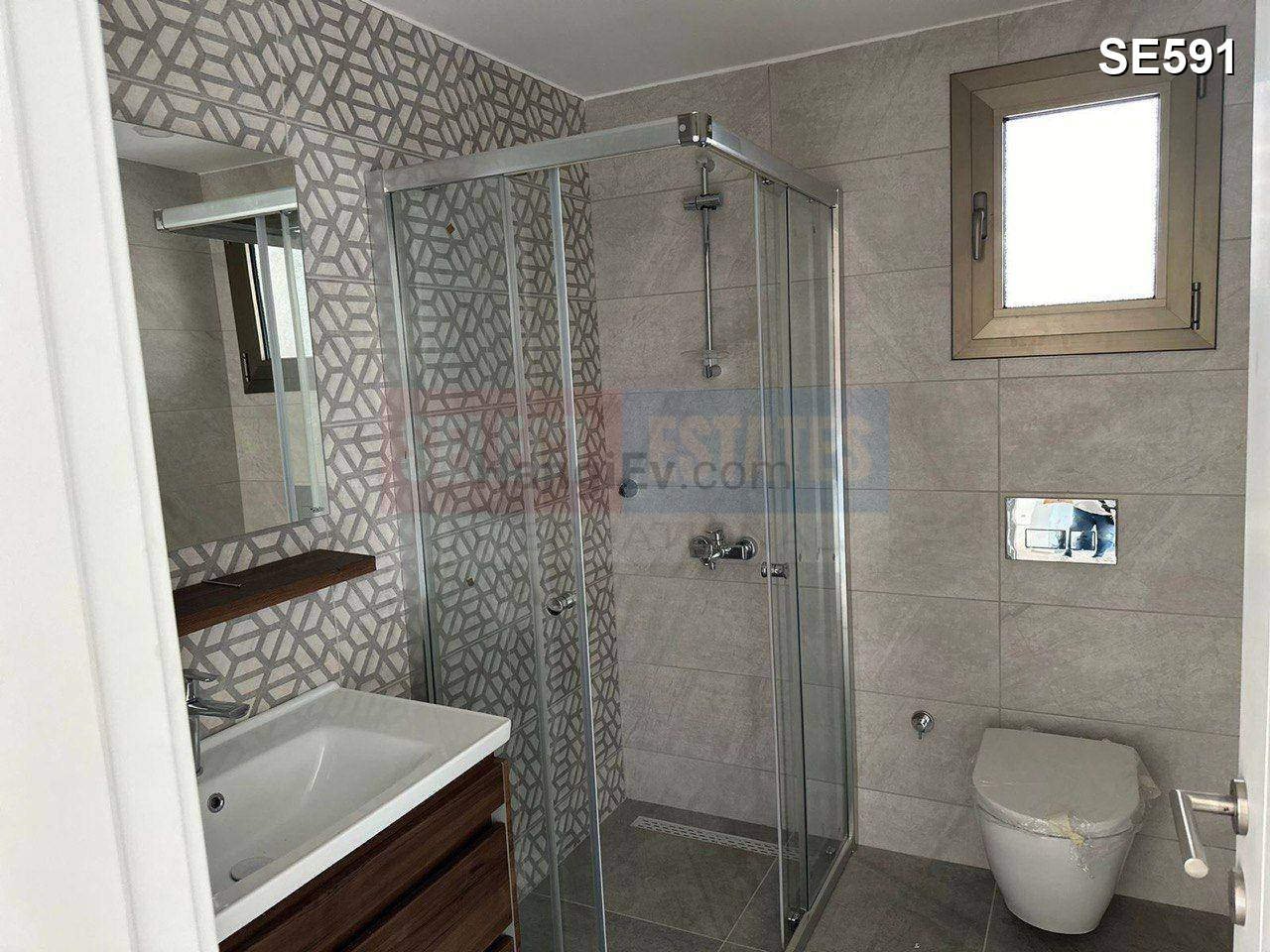 LUXURIÖSE 2+1-WOHNUNG MIT WEISSWASSER IM BESTEN BLOCK