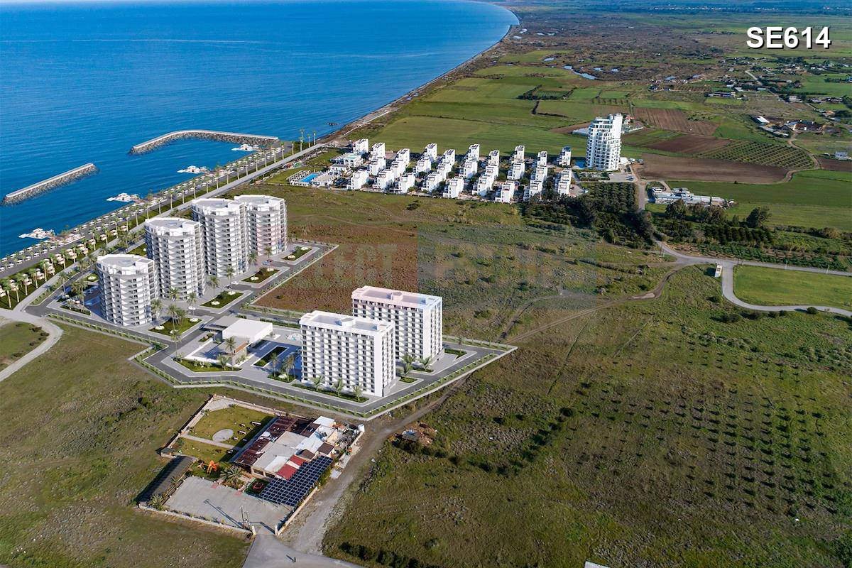 Luxury Beachfront Penthouse in Gaziveren