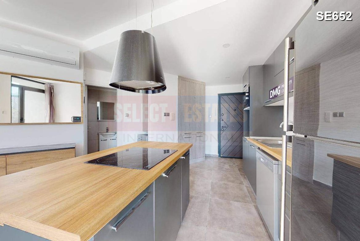 Ready-to-Move-In Apartment in Girne Center