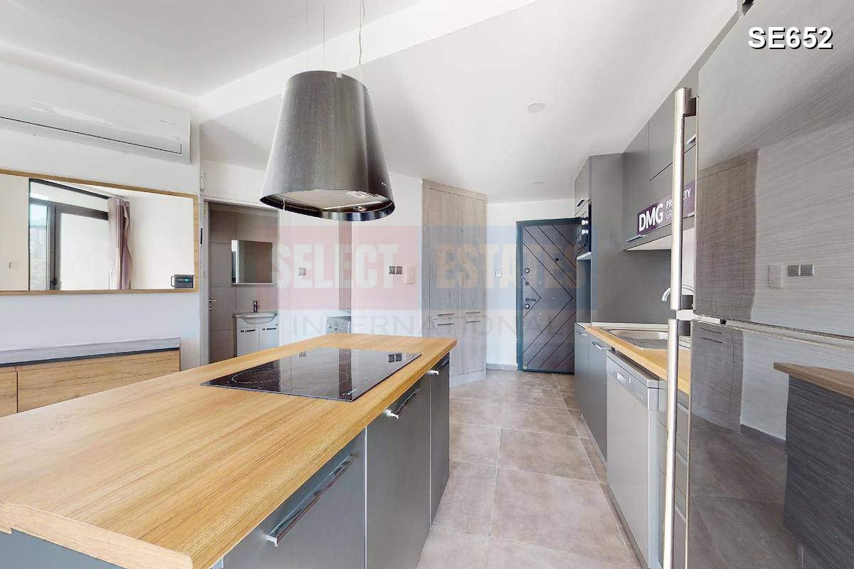 Ready-to-Move-In Apartment in Girne Center