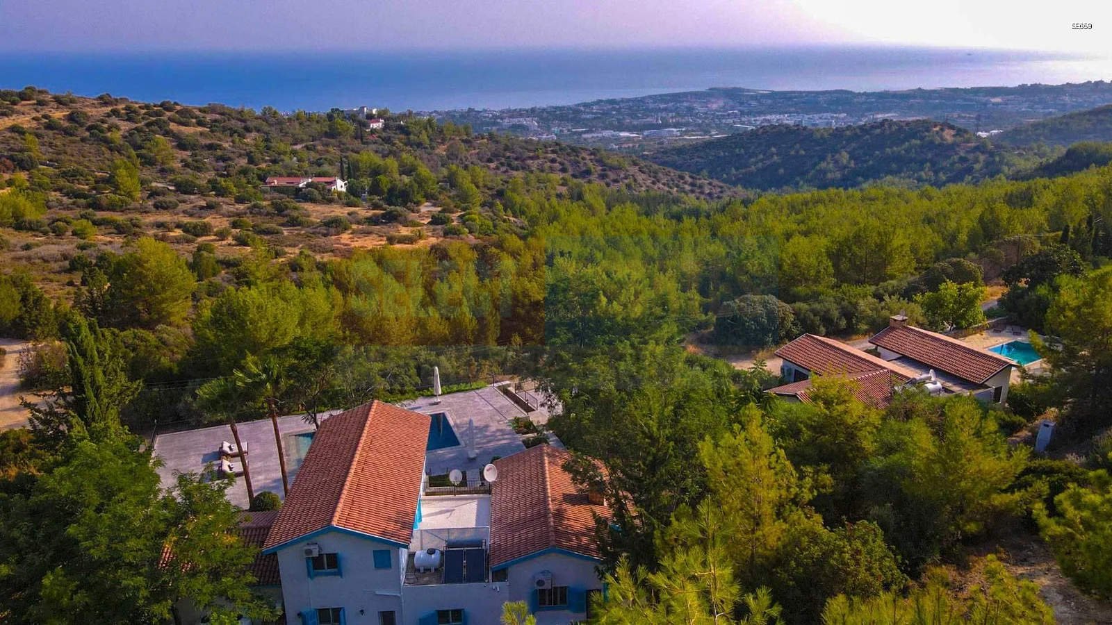 Panoramic Mediterranean Mansion in Karmi