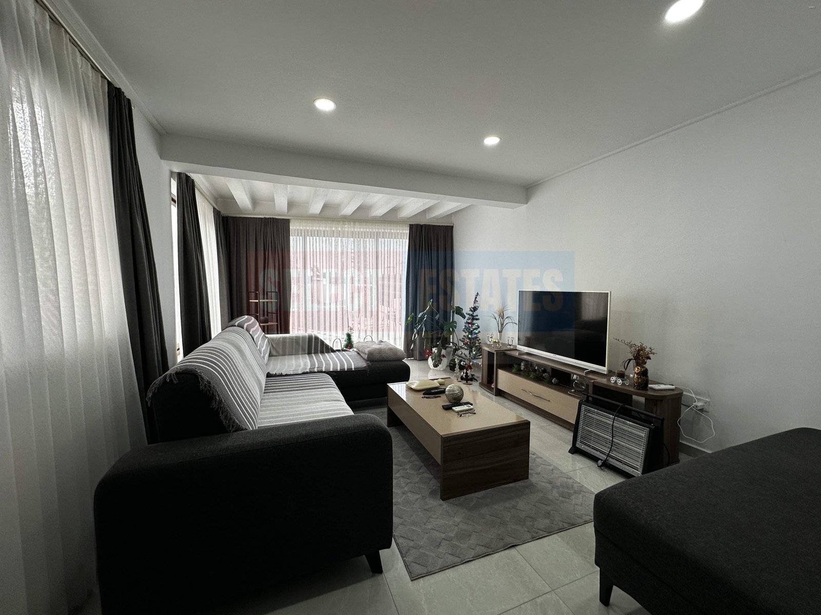 Prestigious Seaside Villa in Alsancak