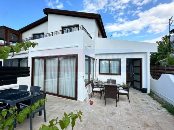 Prestigious Seaside Villa in Alsancak
