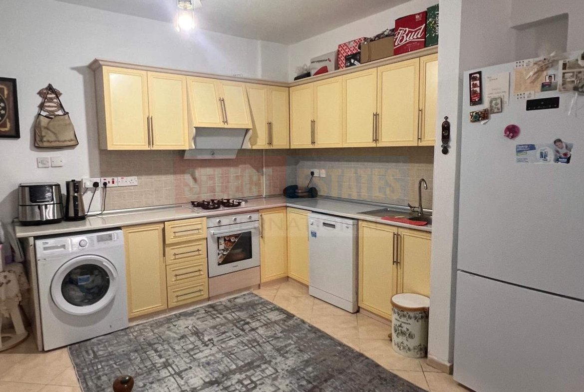 Opportunity 2+1 Apartment in Lapta Center