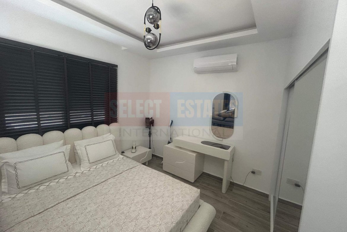 Modern Villa with Pool in Lapta