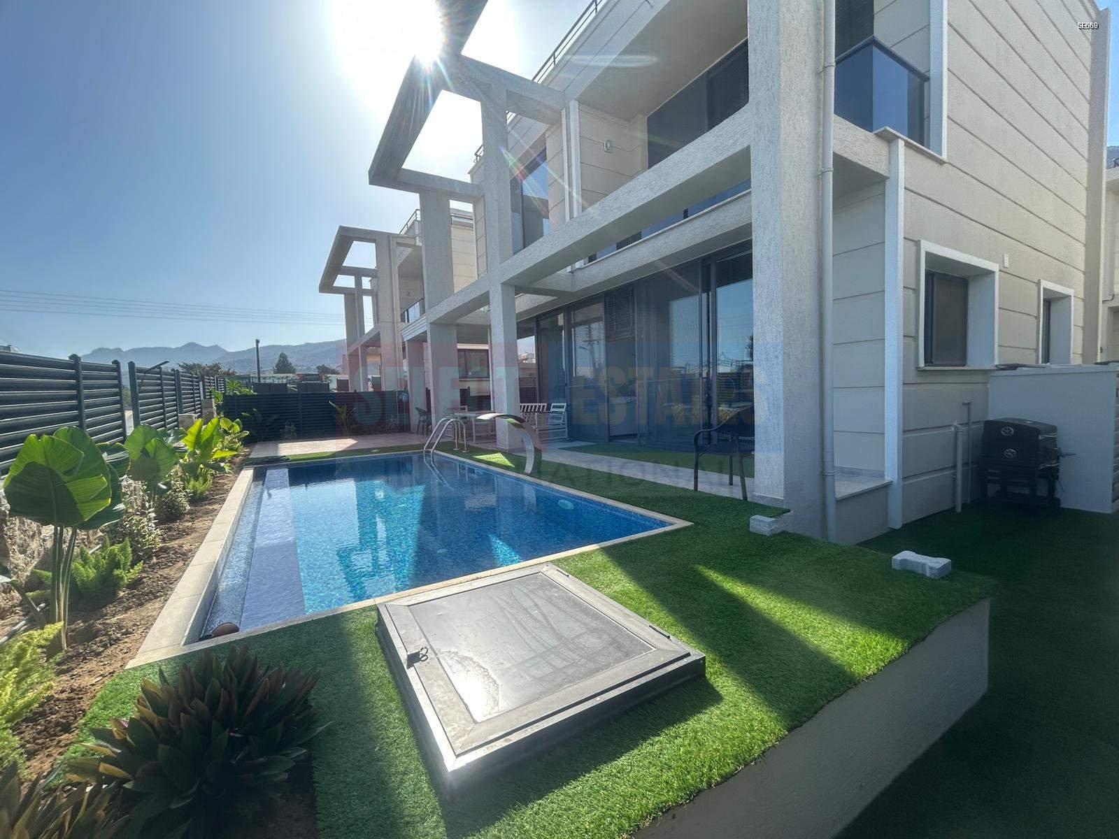 Modern Villa with Pool in Lapta