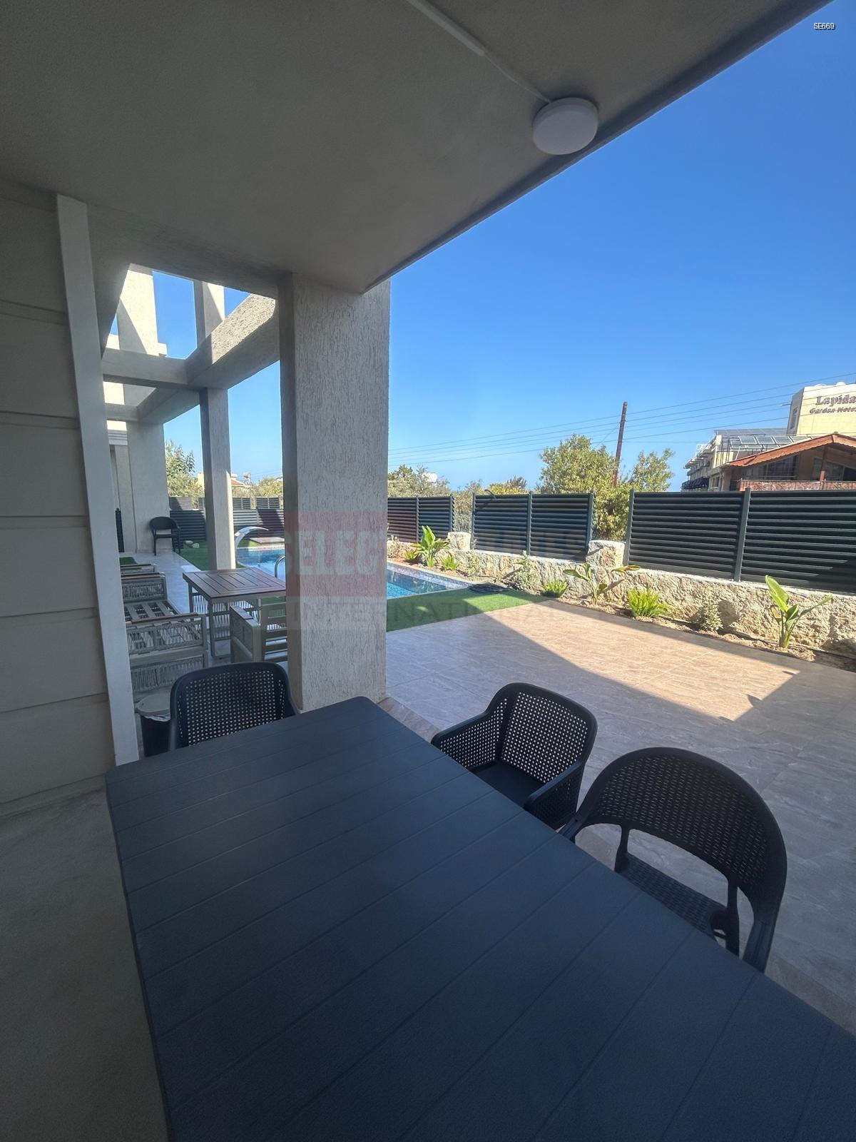Modern Villa with Pool in Lapta