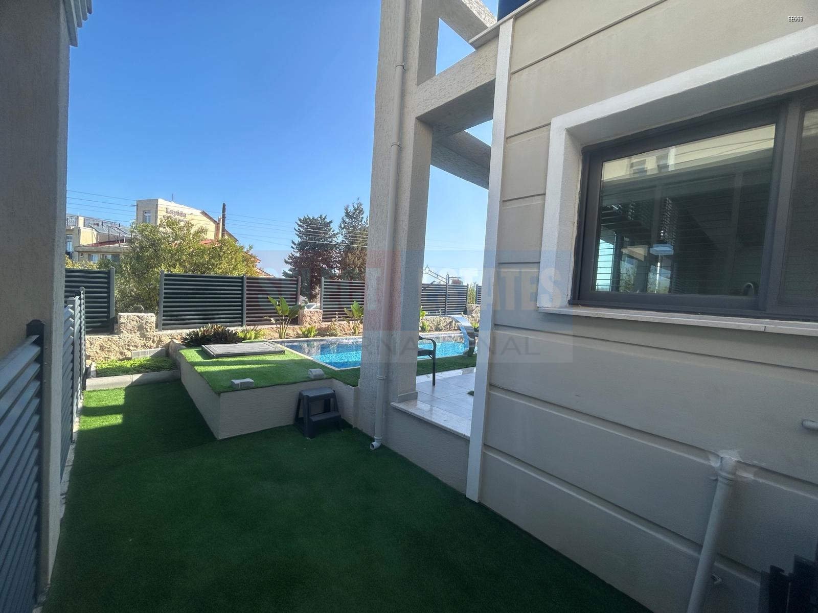 Modern Villa with Pool in Lapta