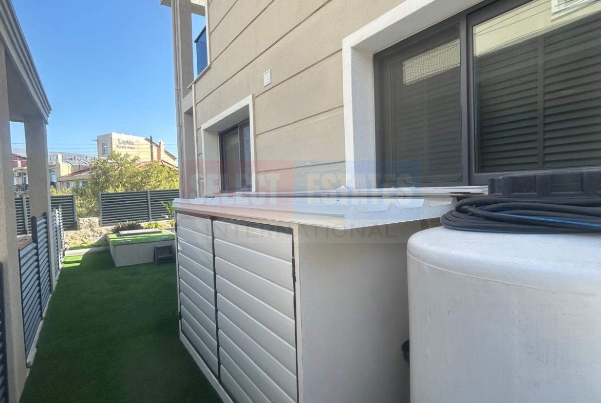 Modern Villa with Pool in Lapta