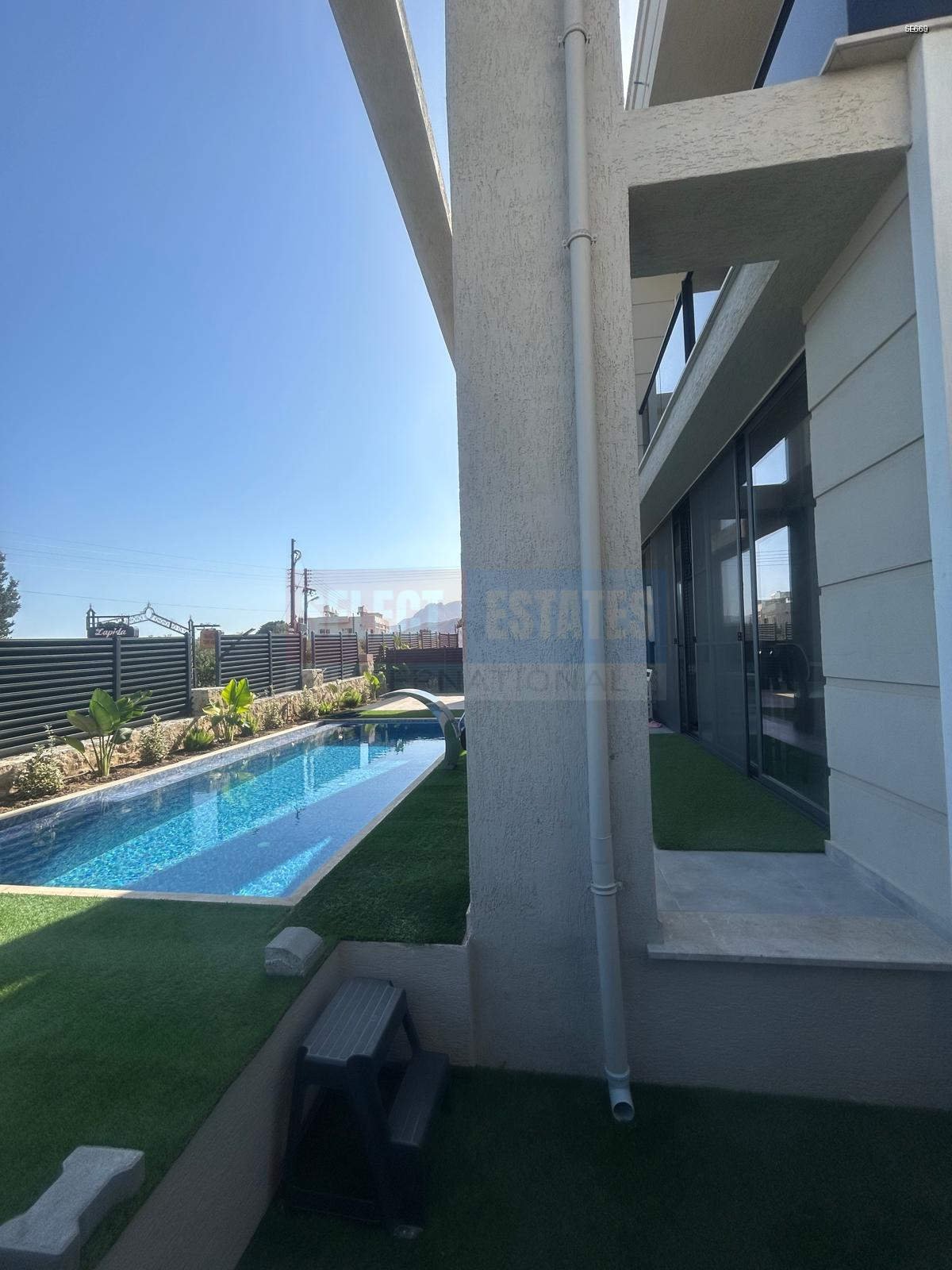 Modern Villa with Pool in Lapta