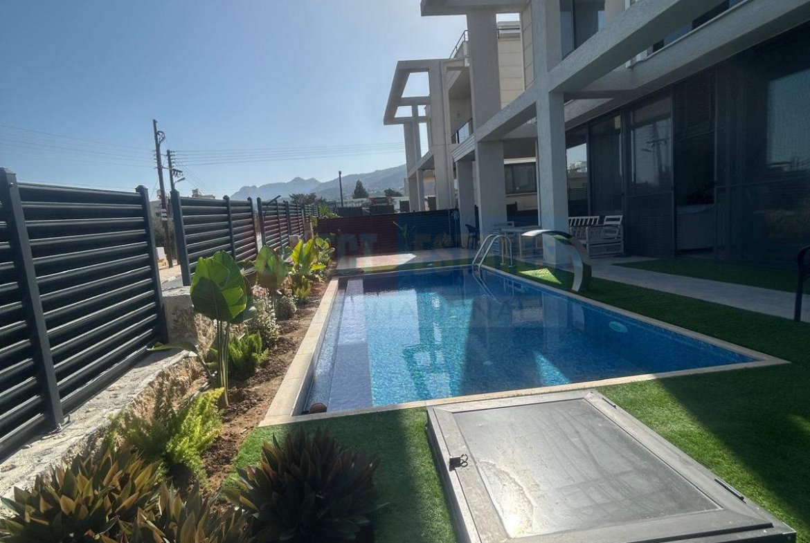 Modern Villa with Pool in Lapta