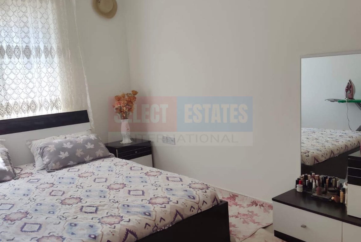 Alsancak Apartment for Sale with Pool