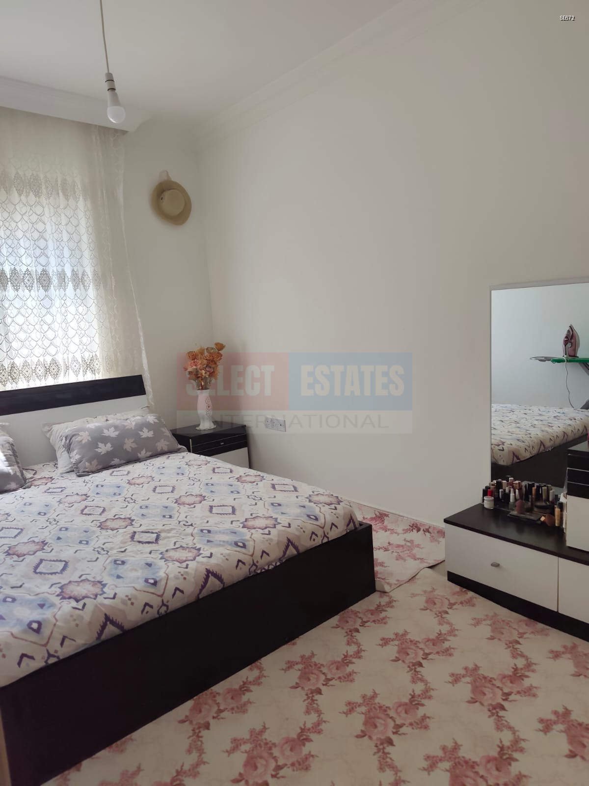 SE672_003 Alsancak Apartment for Sale with Pool