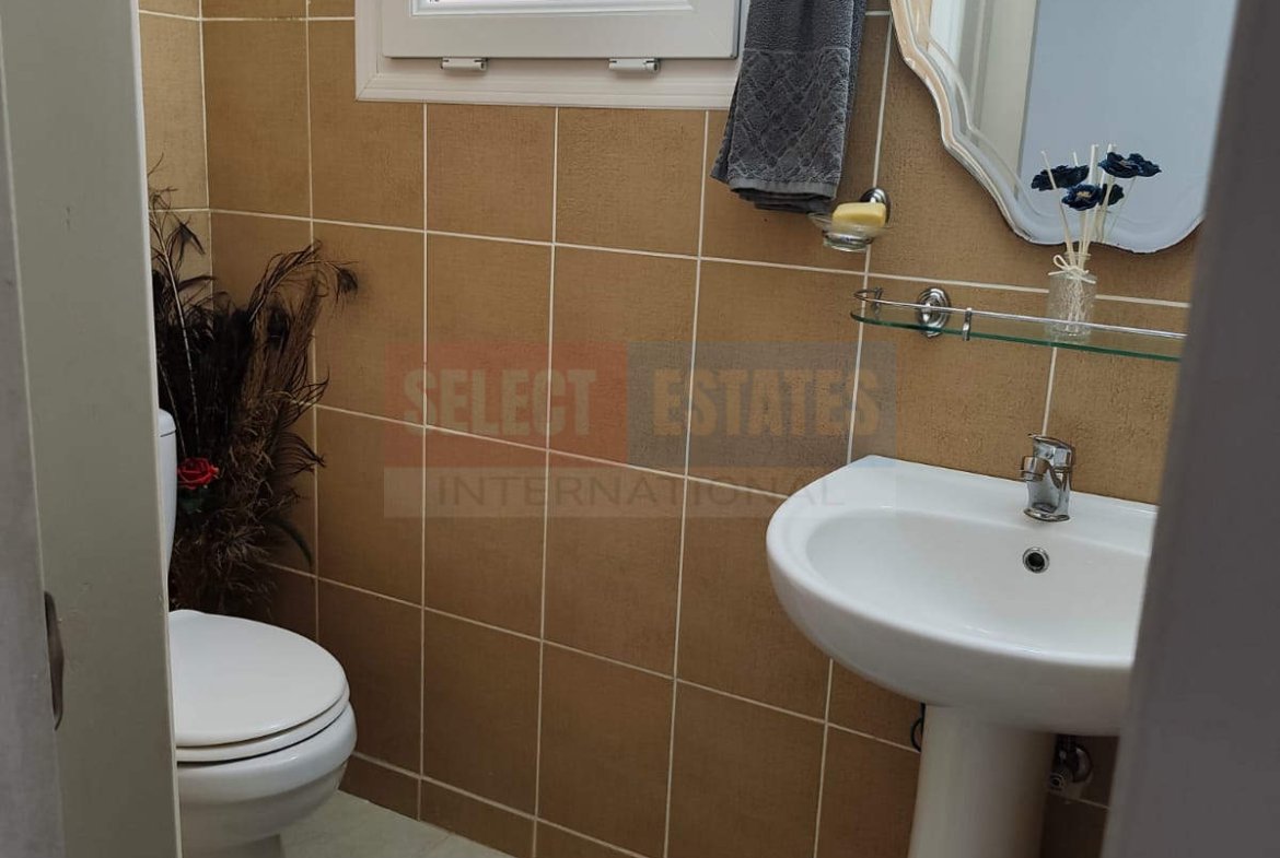 Alsancak Apartment for Sale with Pool