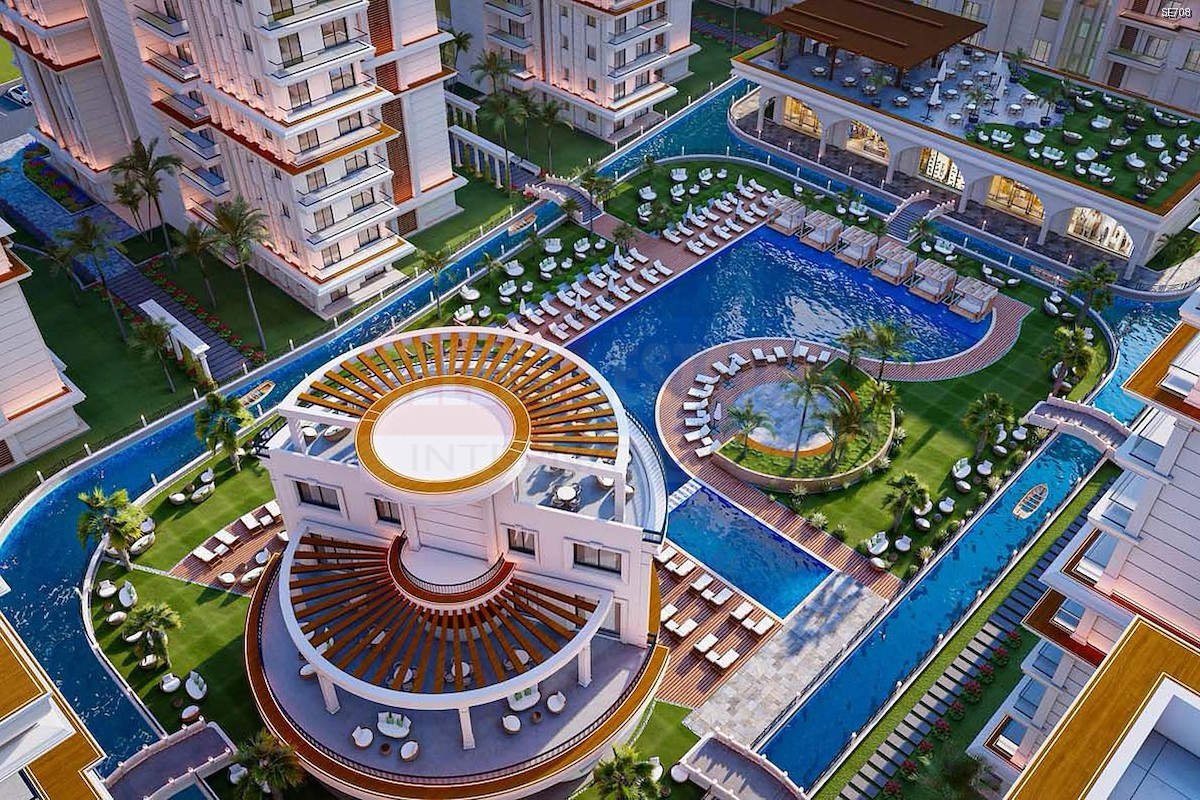 Luxury Residence in Long Beach