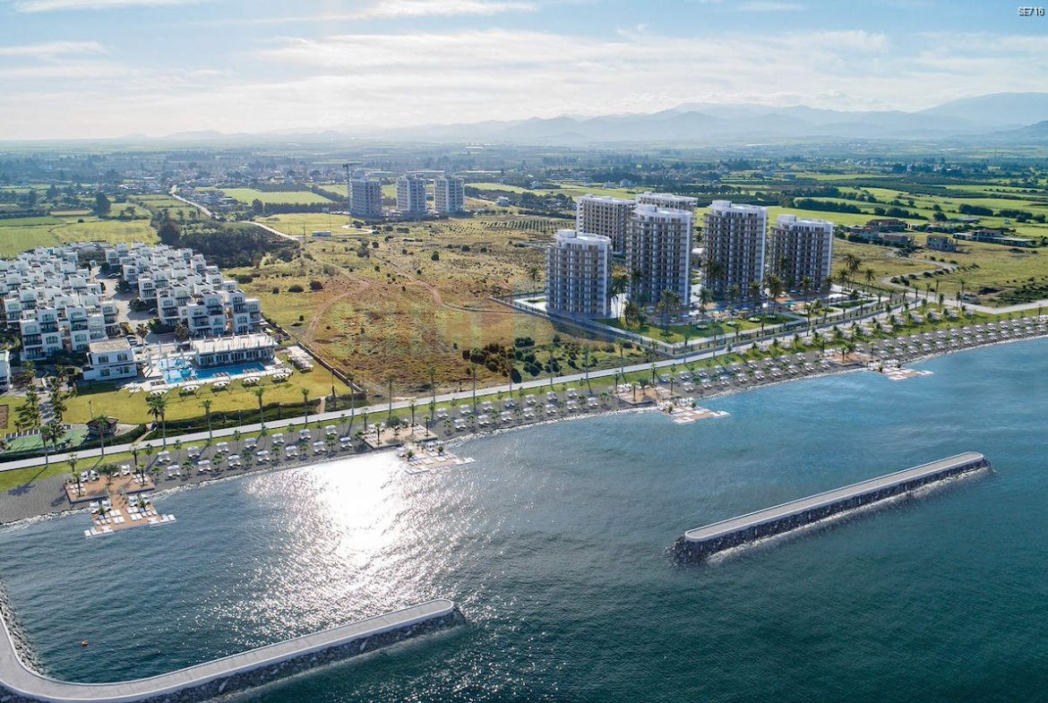 Seafront Penthouse in Gaziveren