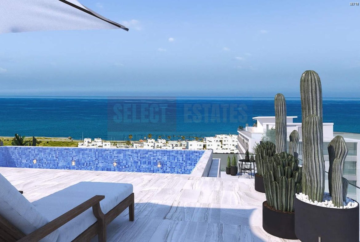 Luxury Garden Apartment in Gaziveren