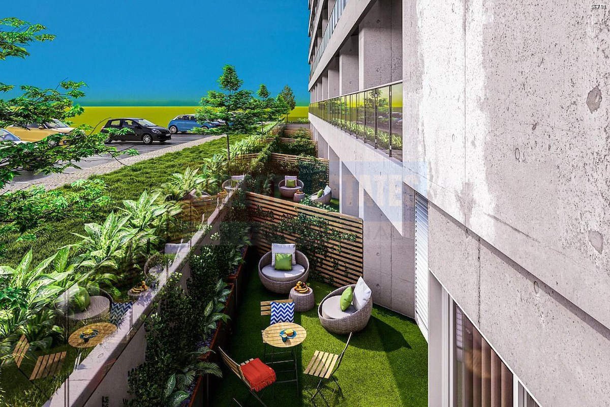 Luxury Garden Apartment in Gaziveren