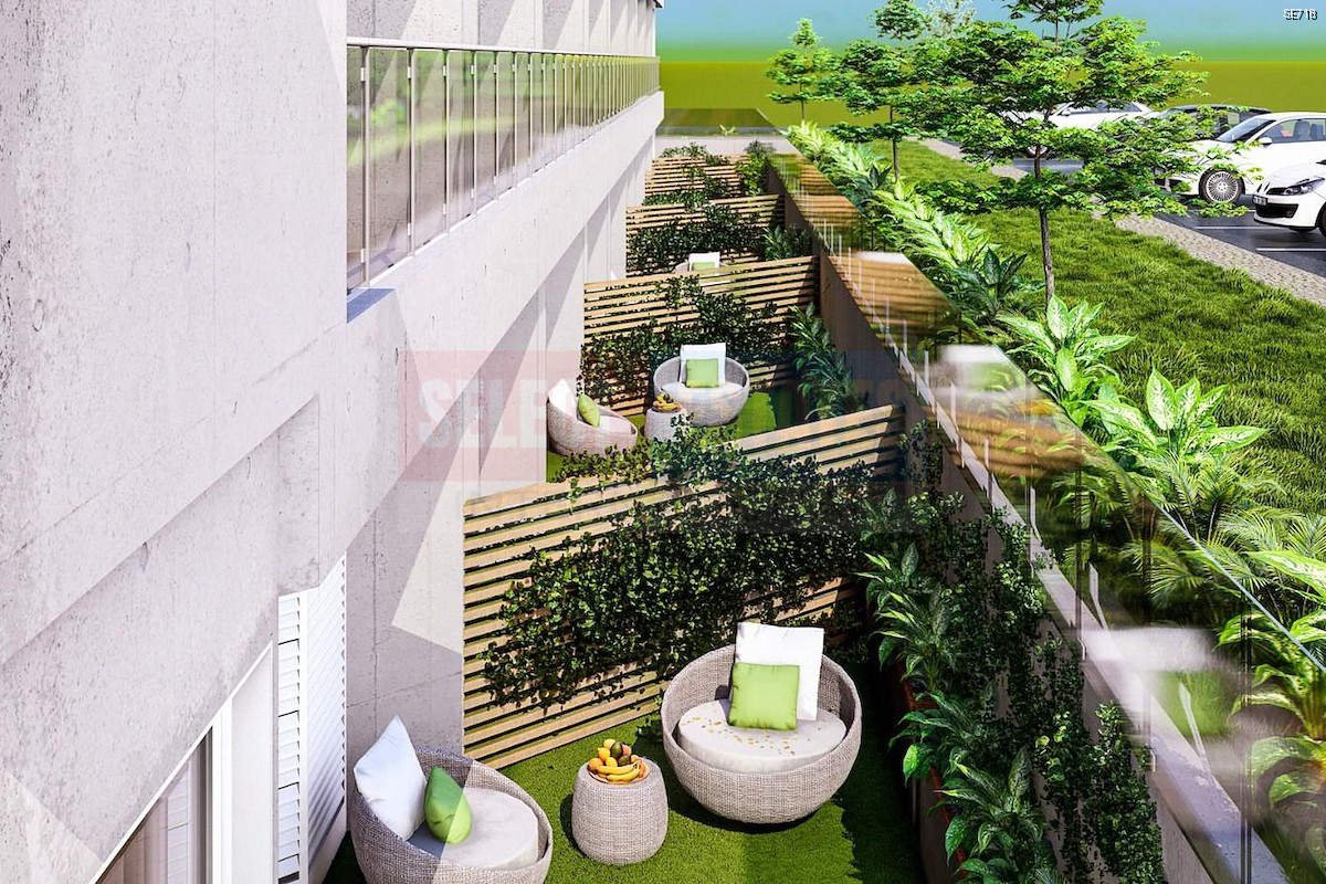 Luxury Garden Apartment in Gaziveren