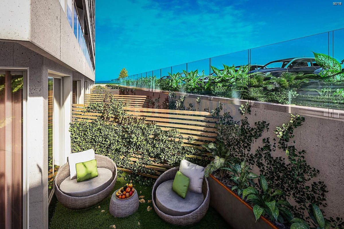 Luxury Garden Apartment in Gaziveren
