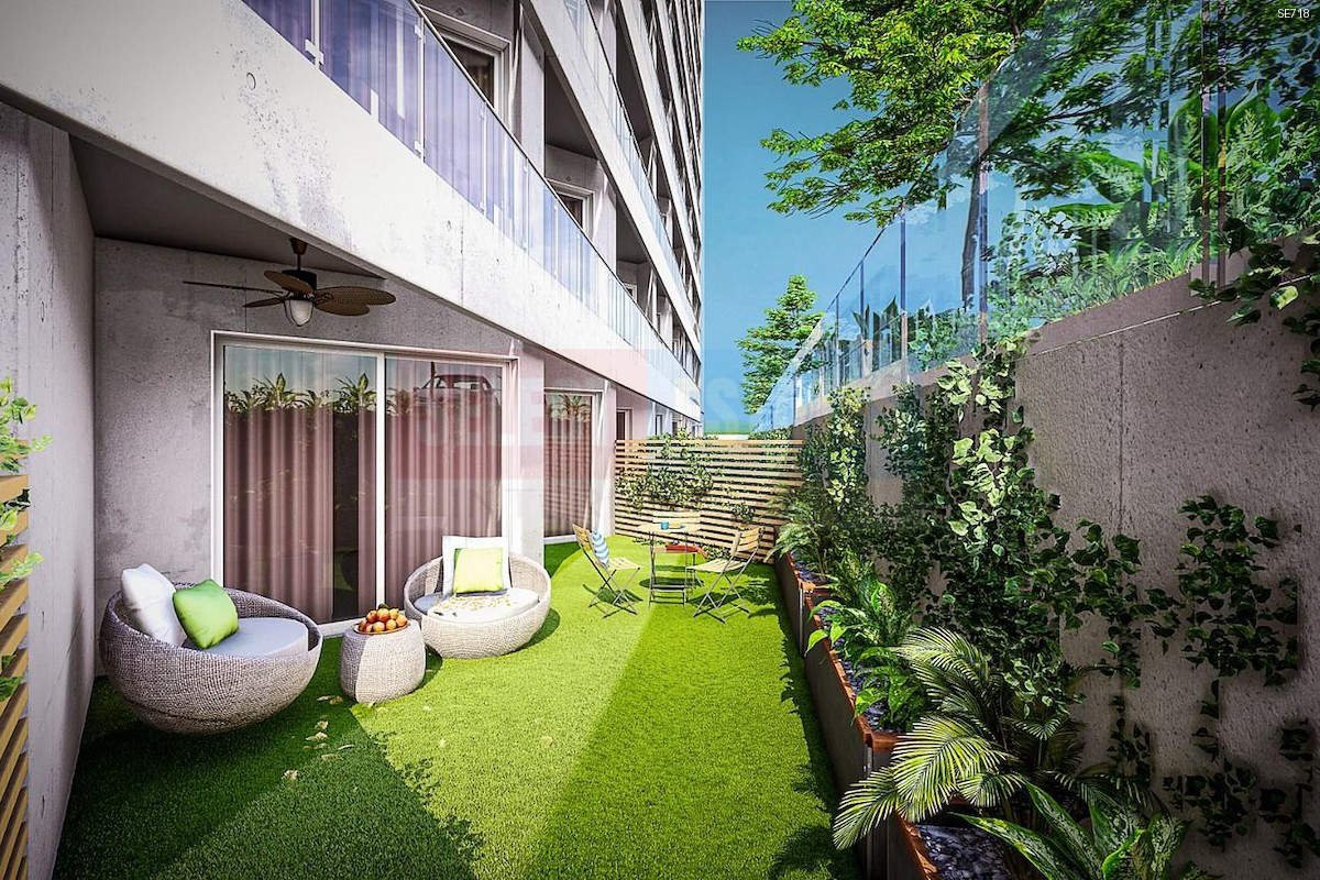 Luxury Garden Apartment in Gaziveren