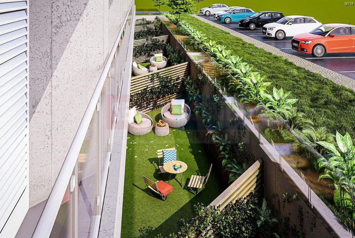 Luxury Garden Apartment in Gaziveren