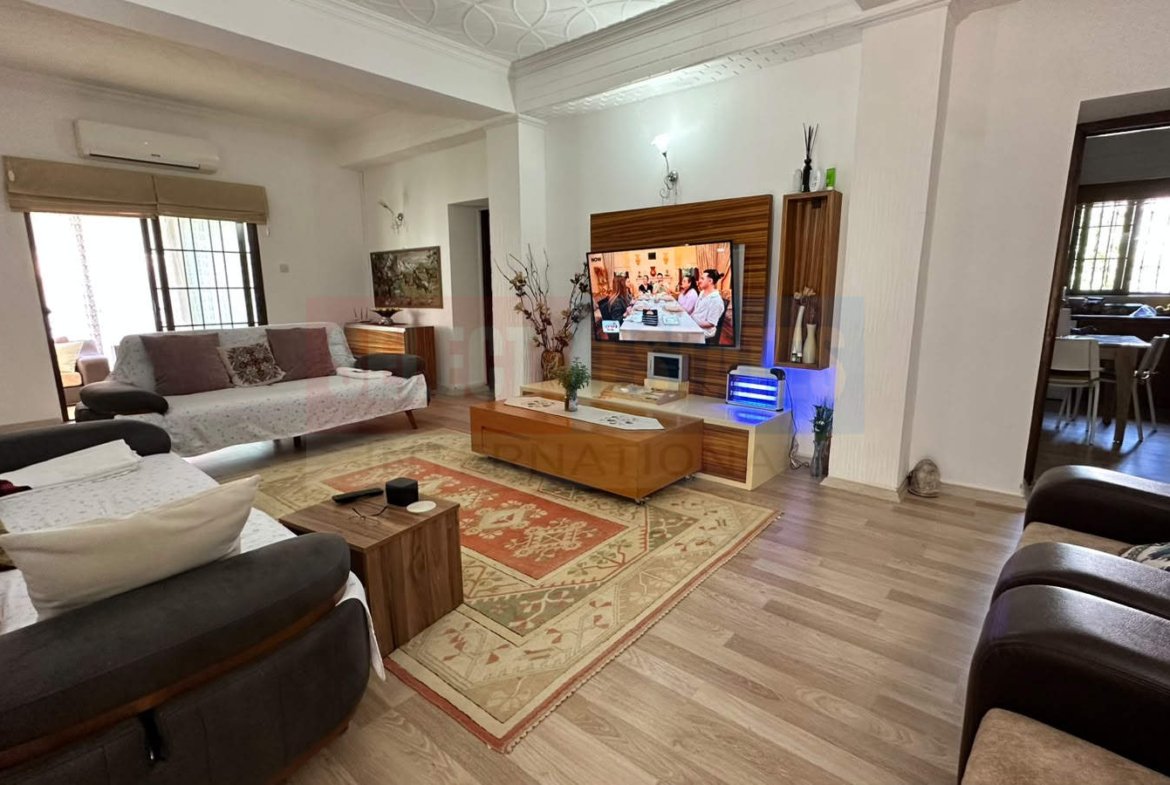 Ozanköy’de Panoramik Teraslı Lüks Villa