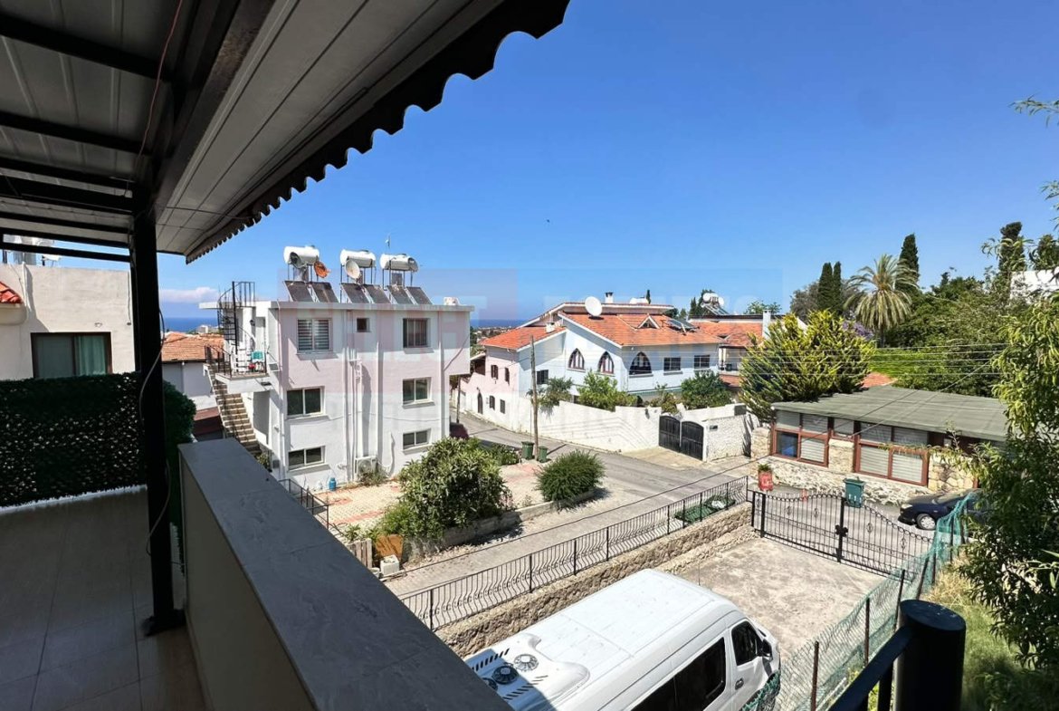 Ozanköy’de Panoramik Teraslı Lüks Villa