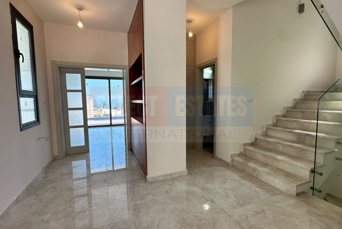 Çatalköy’de Türk Başlıklı Lüks Villa