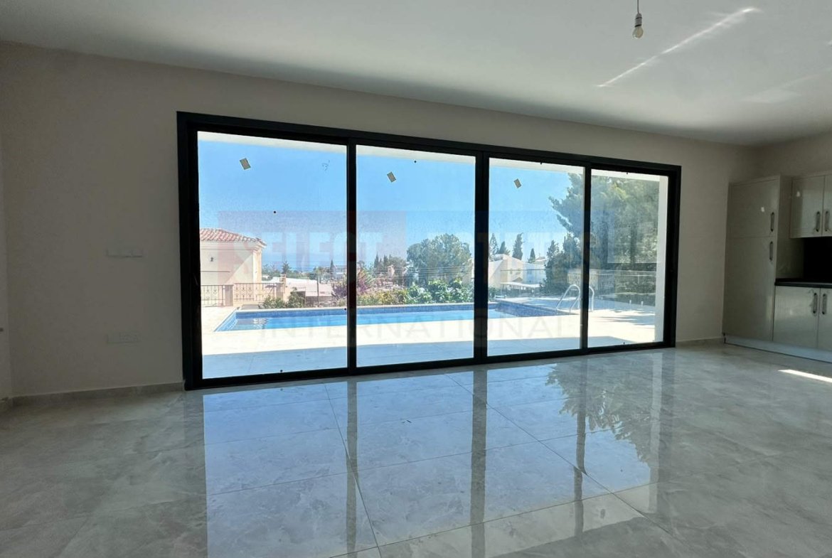 Çatalköy’de Türk Başlıklı Lüks Villa