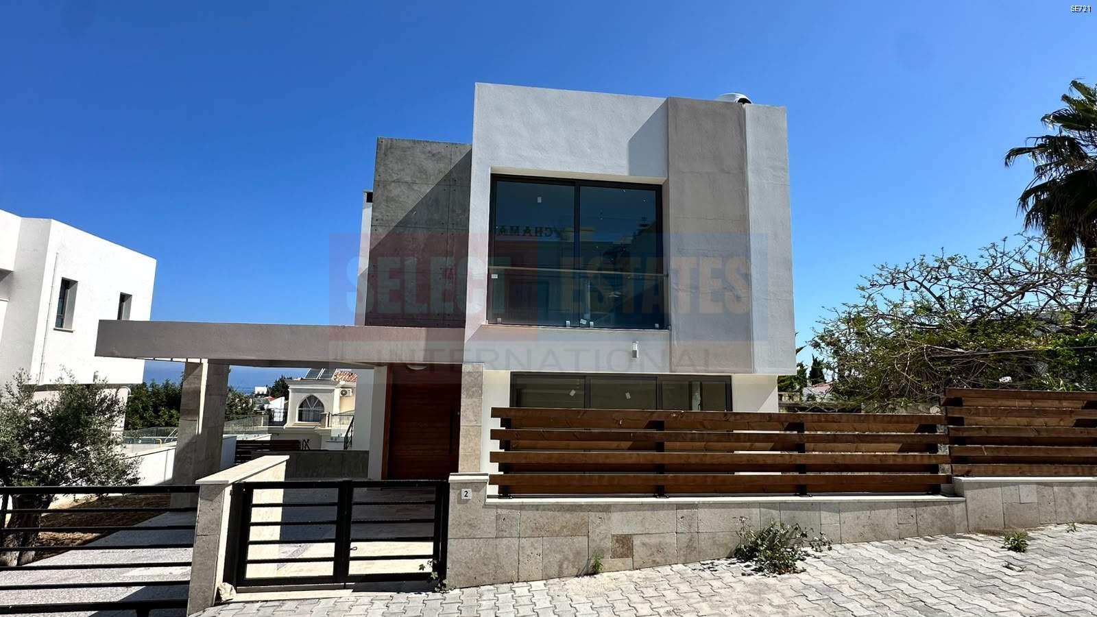 Çatalköy’de Türk Başlıklı Lüks Villa