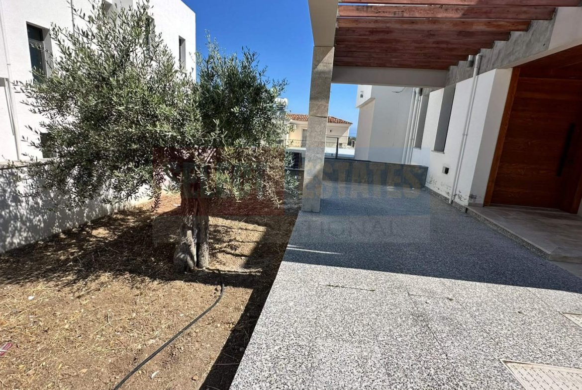 Çatalköy’de Türk Başlıklı Lüks Villa