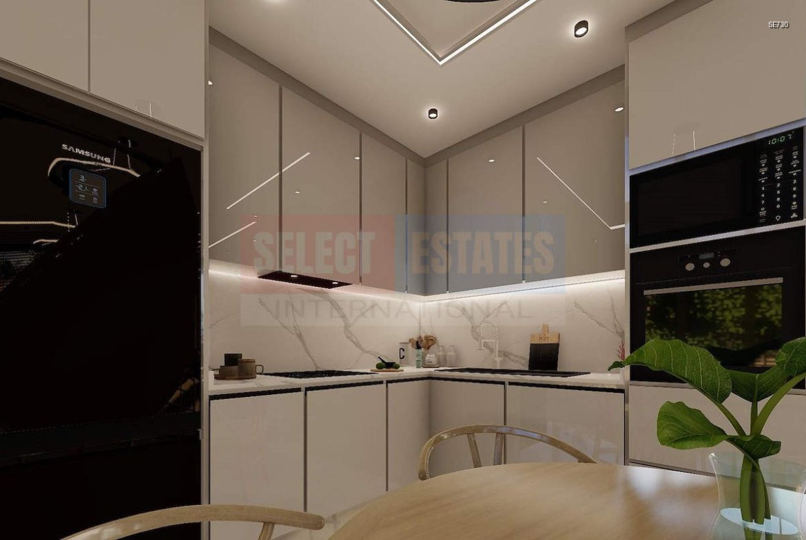 Long Beach Luxury Garden Apartment
