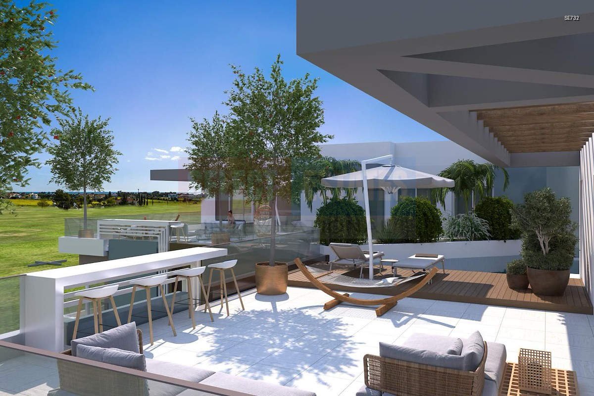 Luxury Residence Living in Long Beach