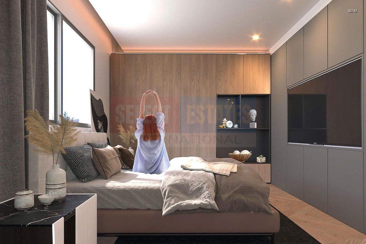 Long Beach Luxury Studio Apartment