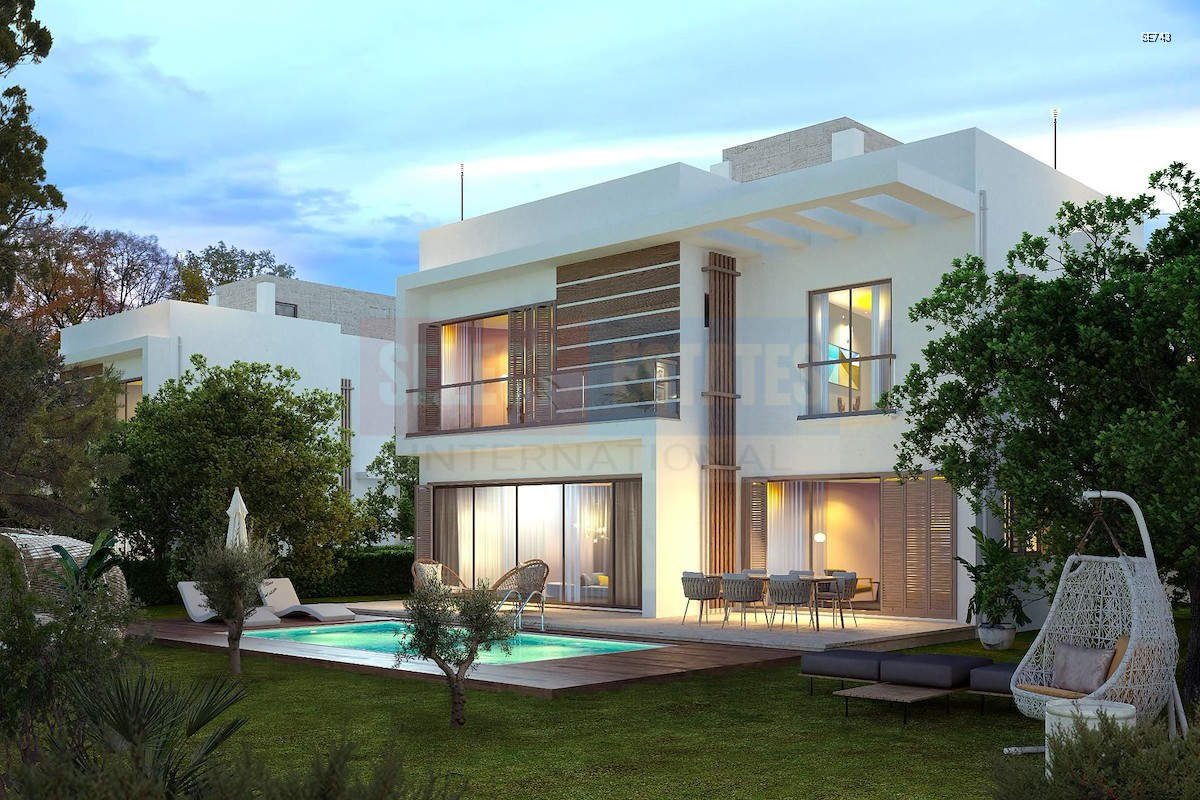 Luxury Living in Long Beach