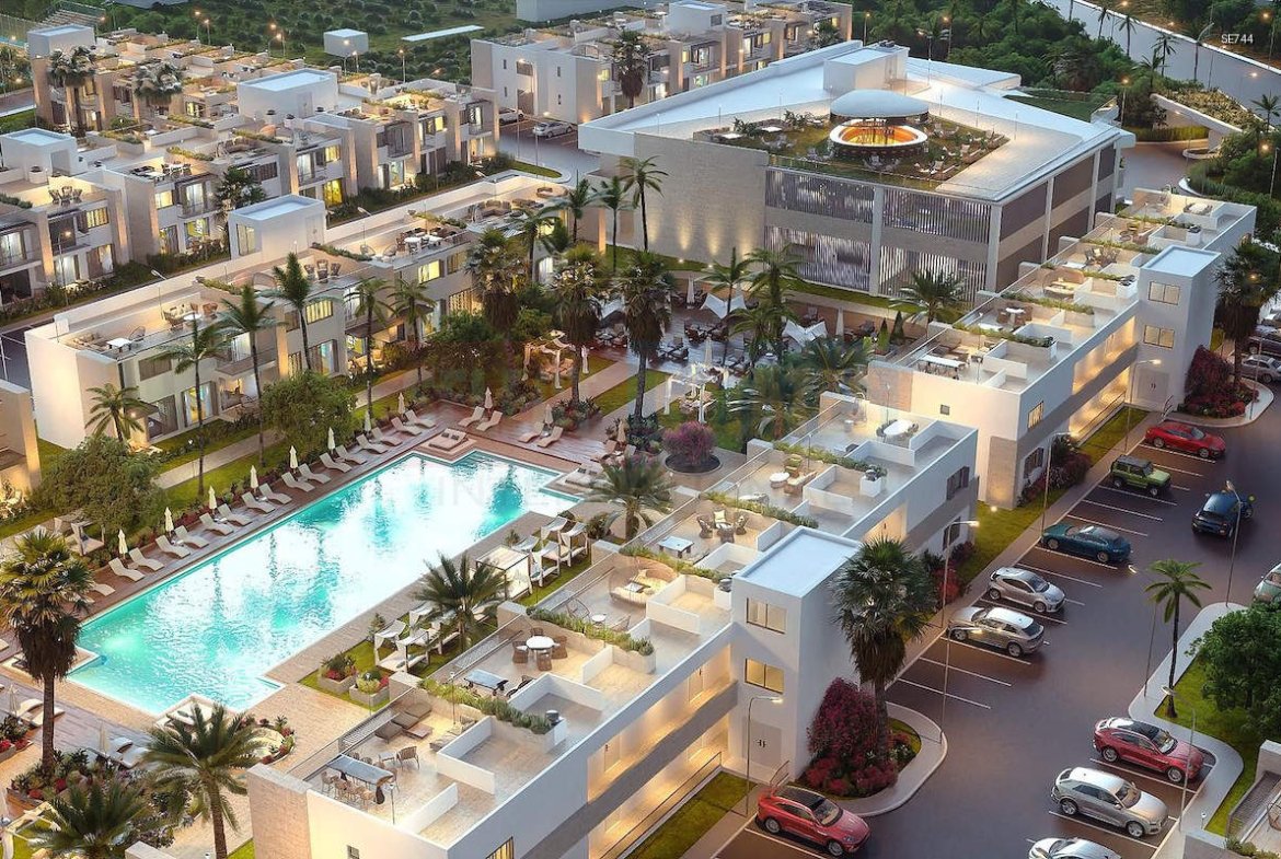 Luxury Living in Long Beach