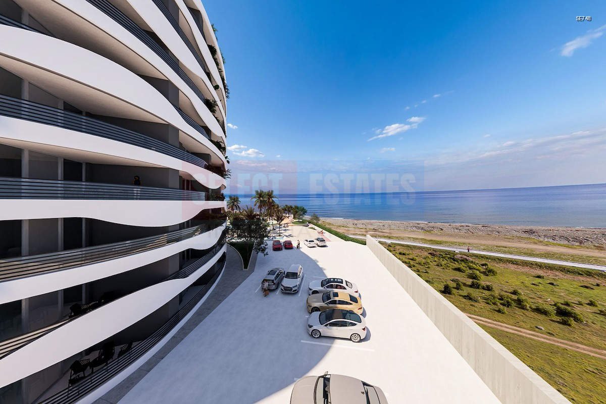 SE748_006 Luxury Coastal Living in Gaziveren