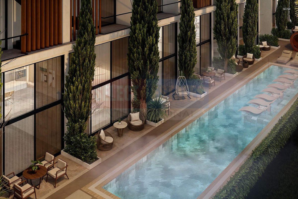 SE759_017 Long Beach Luxury Penthouse Opportunity