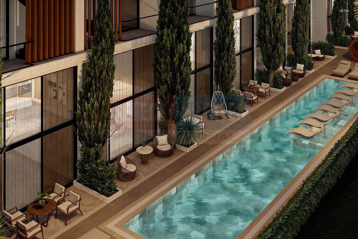 SE759_018 Long Beach Luxury Penthouse Opportunity